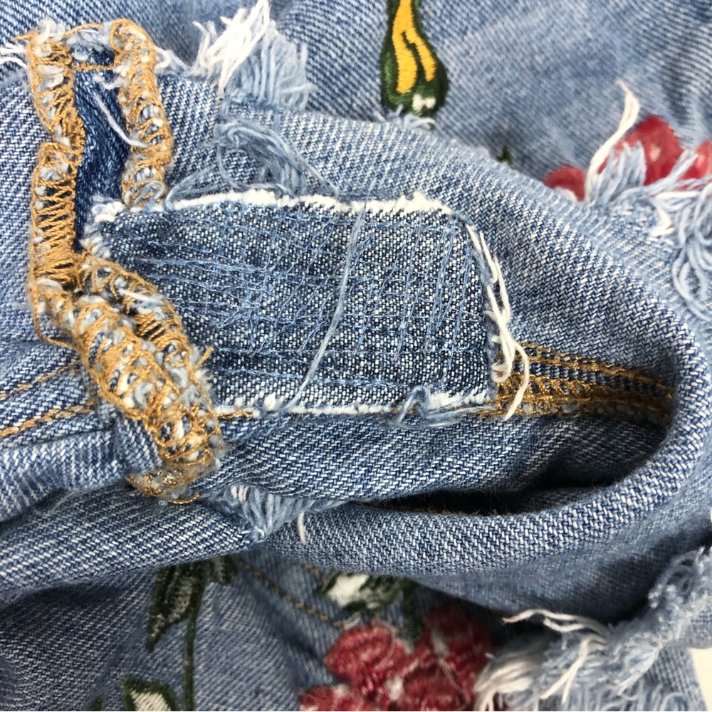 PACSUN High Rise denim floral embroidered boho, hippie cutoff shorts size 27 - Picture 11 of 13